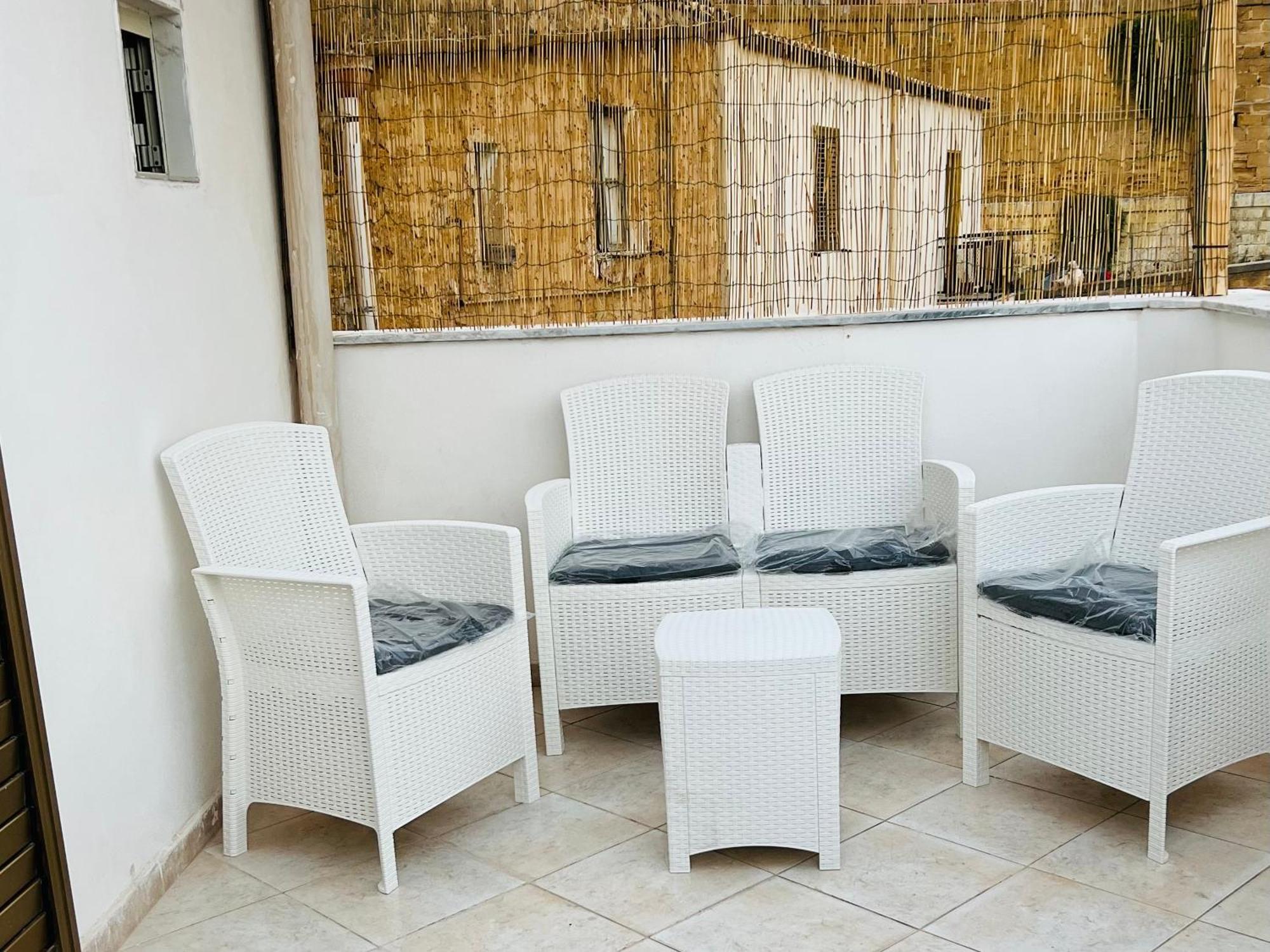 La Casa Blanca 2 *